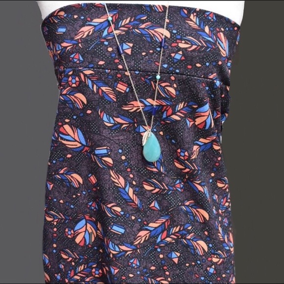 𝗟𝗶𝗸𝗲 𝗡𝗲𝘄 LuLaRoe Cassie - Picture 1 of 5